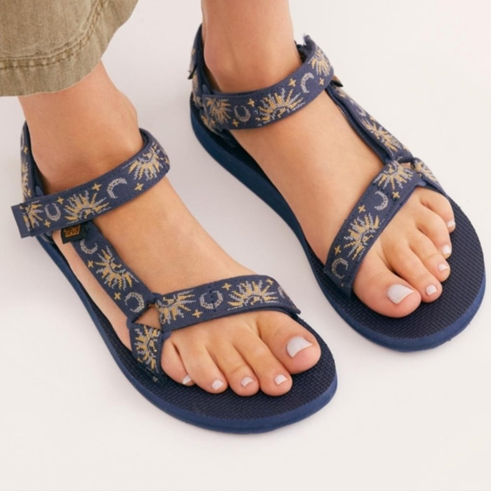Teva Original Universal Sandals - Sun & Moon Insignia Blue -- Size 9